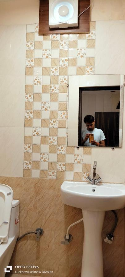 Hotel Kbs Lucknow Dış mekan fotoğraf